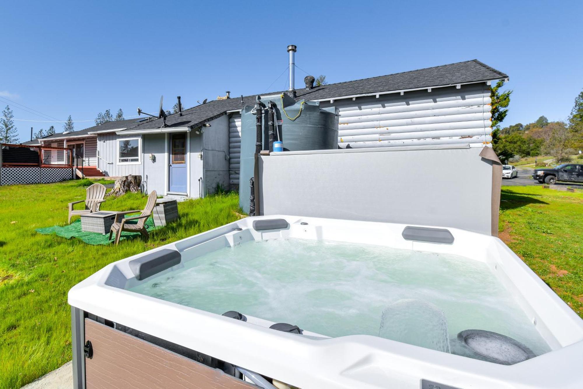 Waterfront Mariposa Hideaway Hot Tub And Mtn Views! Vila Exterior foto